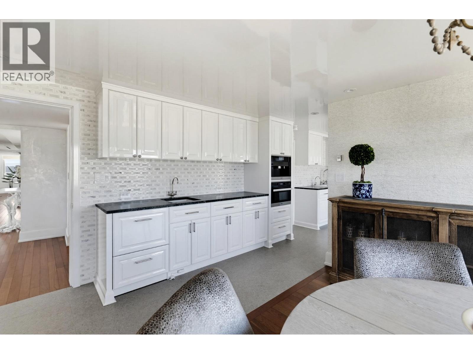 1301 1575 BEACH AVENUE, Vancouver