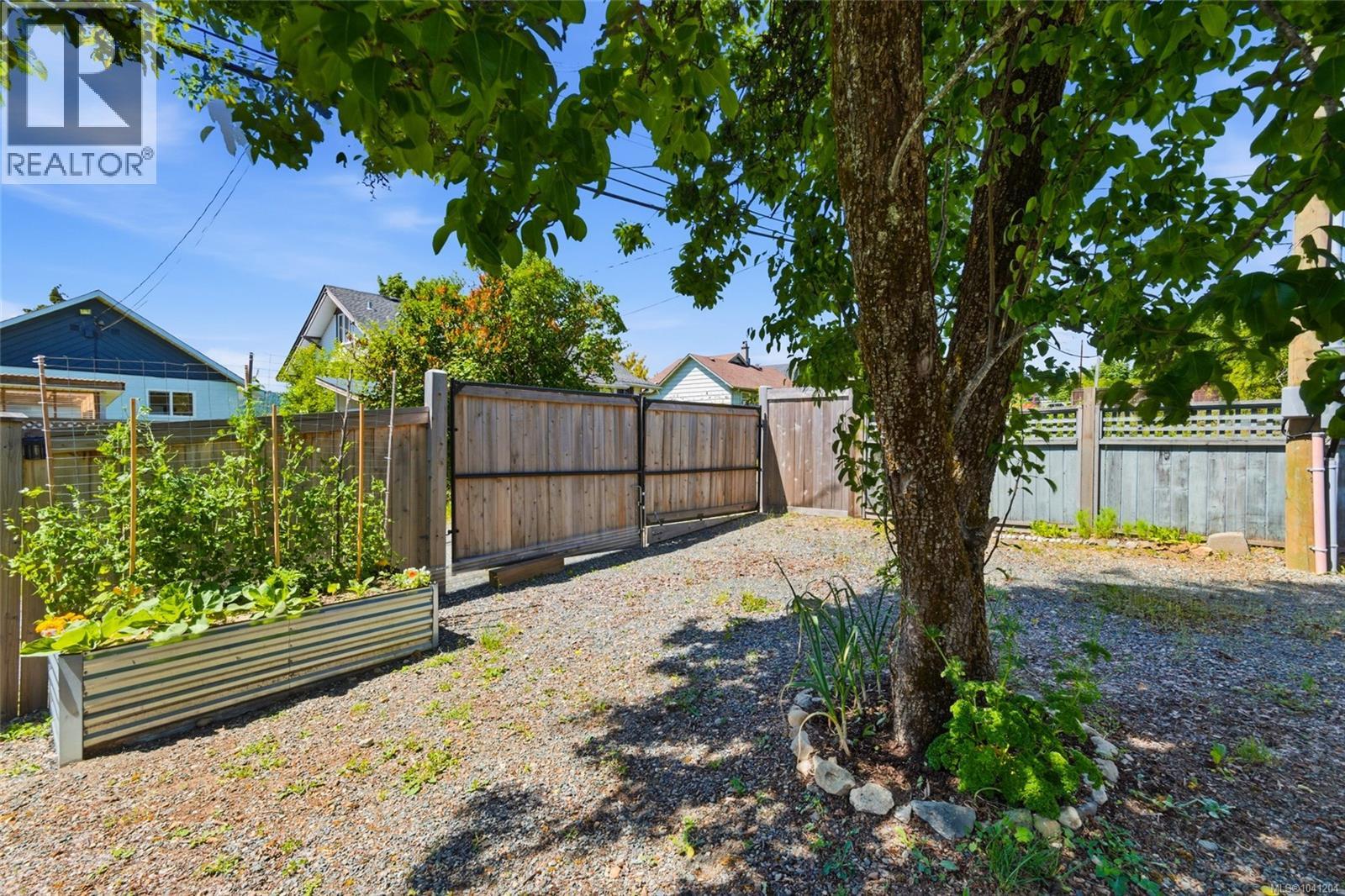 2616 3rd Ave - 26