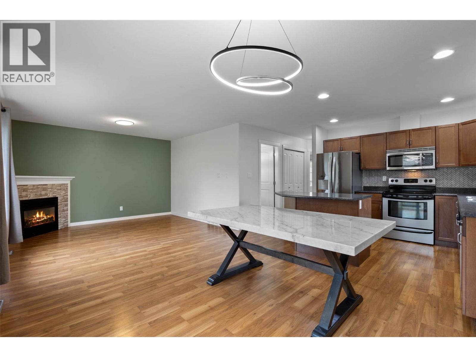 #32 1855 Hillside Drive - 15