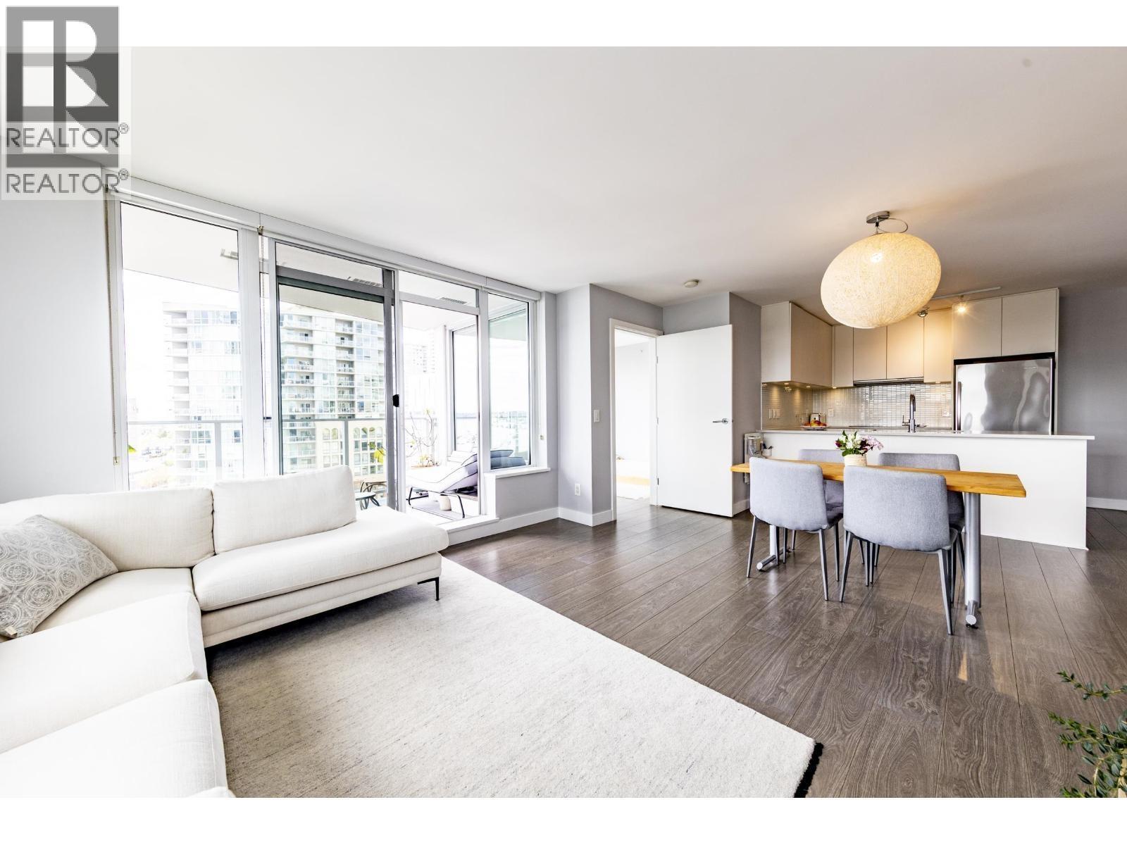 1011 668 COLUMBIA STREET, New Westminster