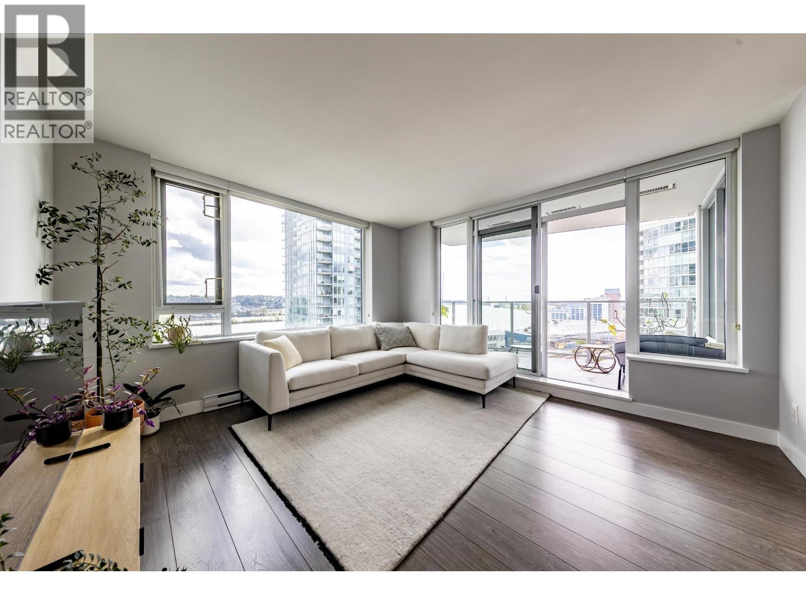 1011 668 COLUMBIA STREET, New Westminster