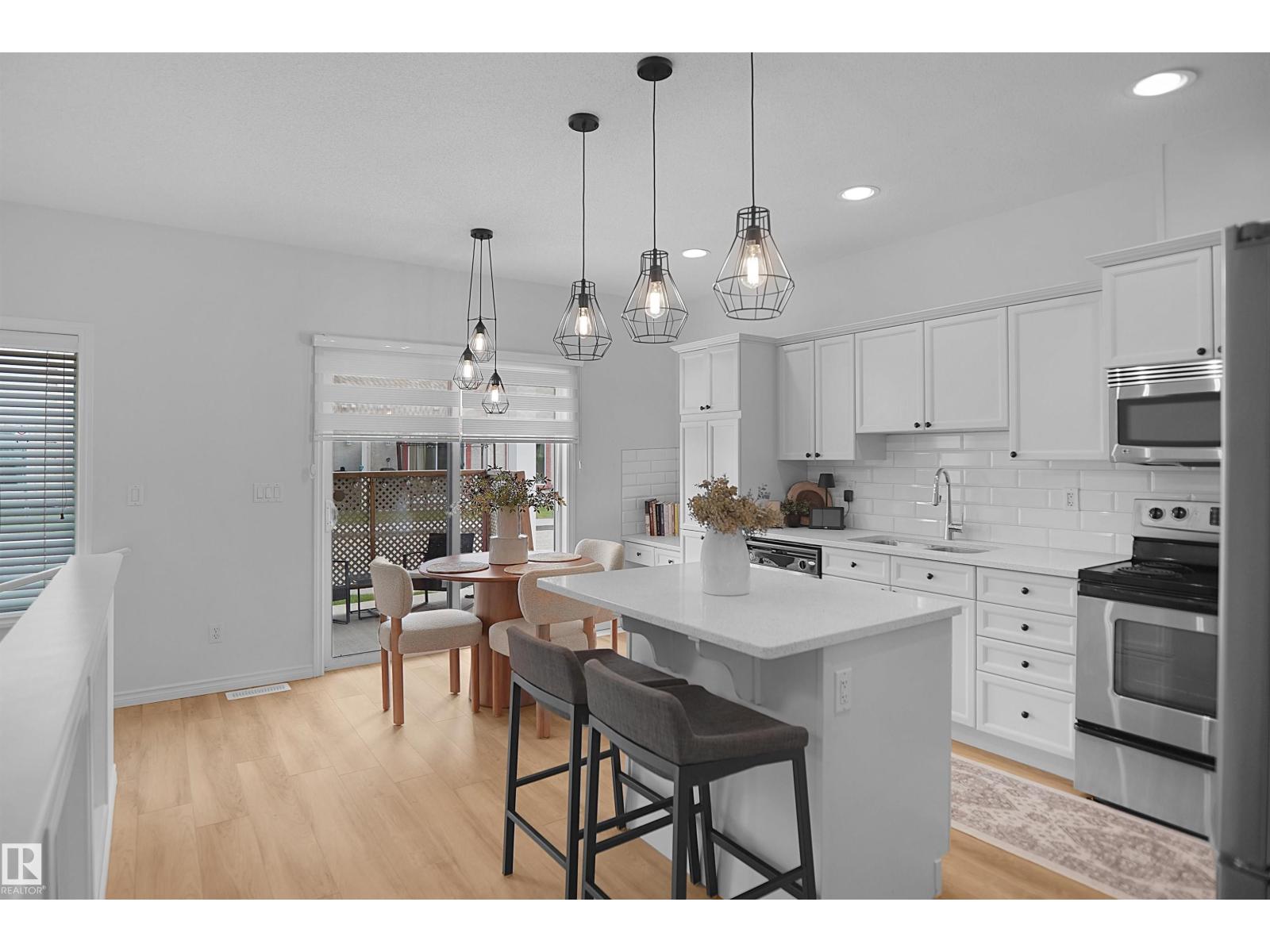 #53 13825 155 AV NW - 12