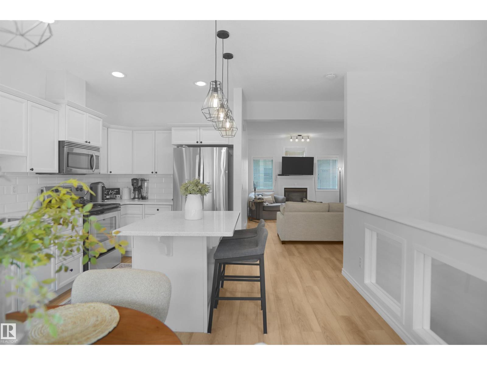 #53 13825 155 AV NW - 21