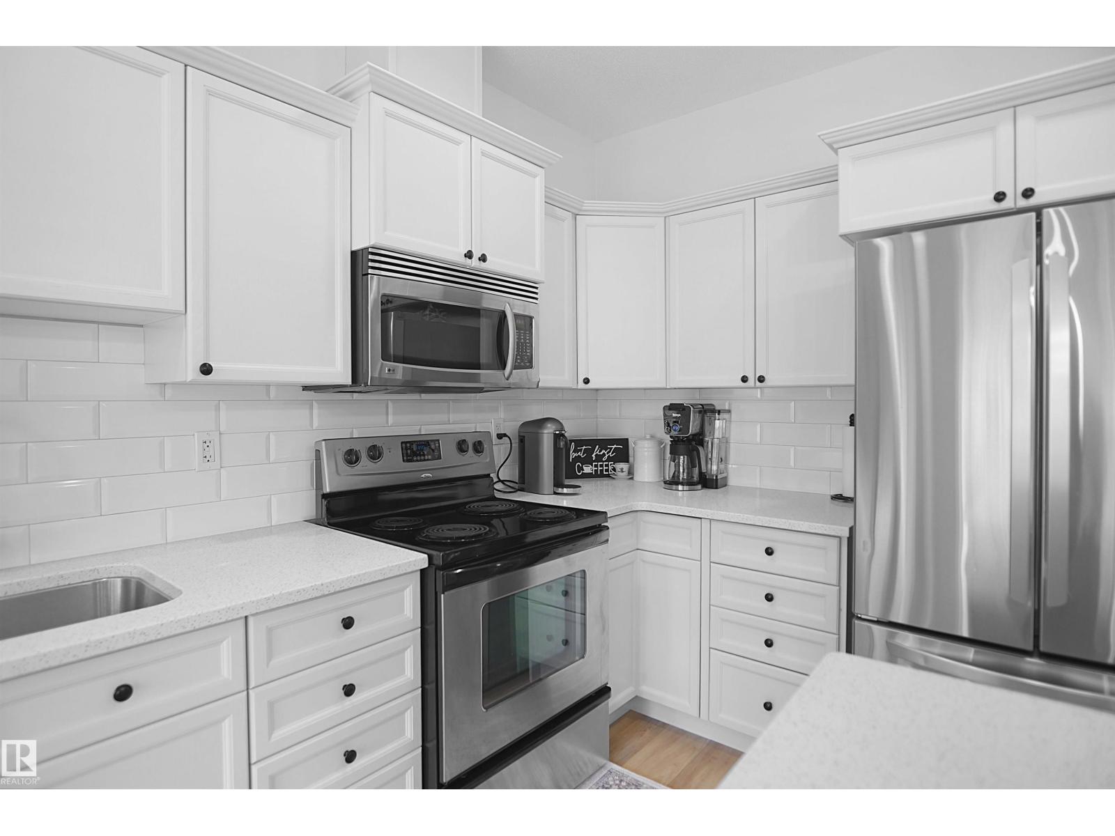 #53 13825 155 AV NW - 22