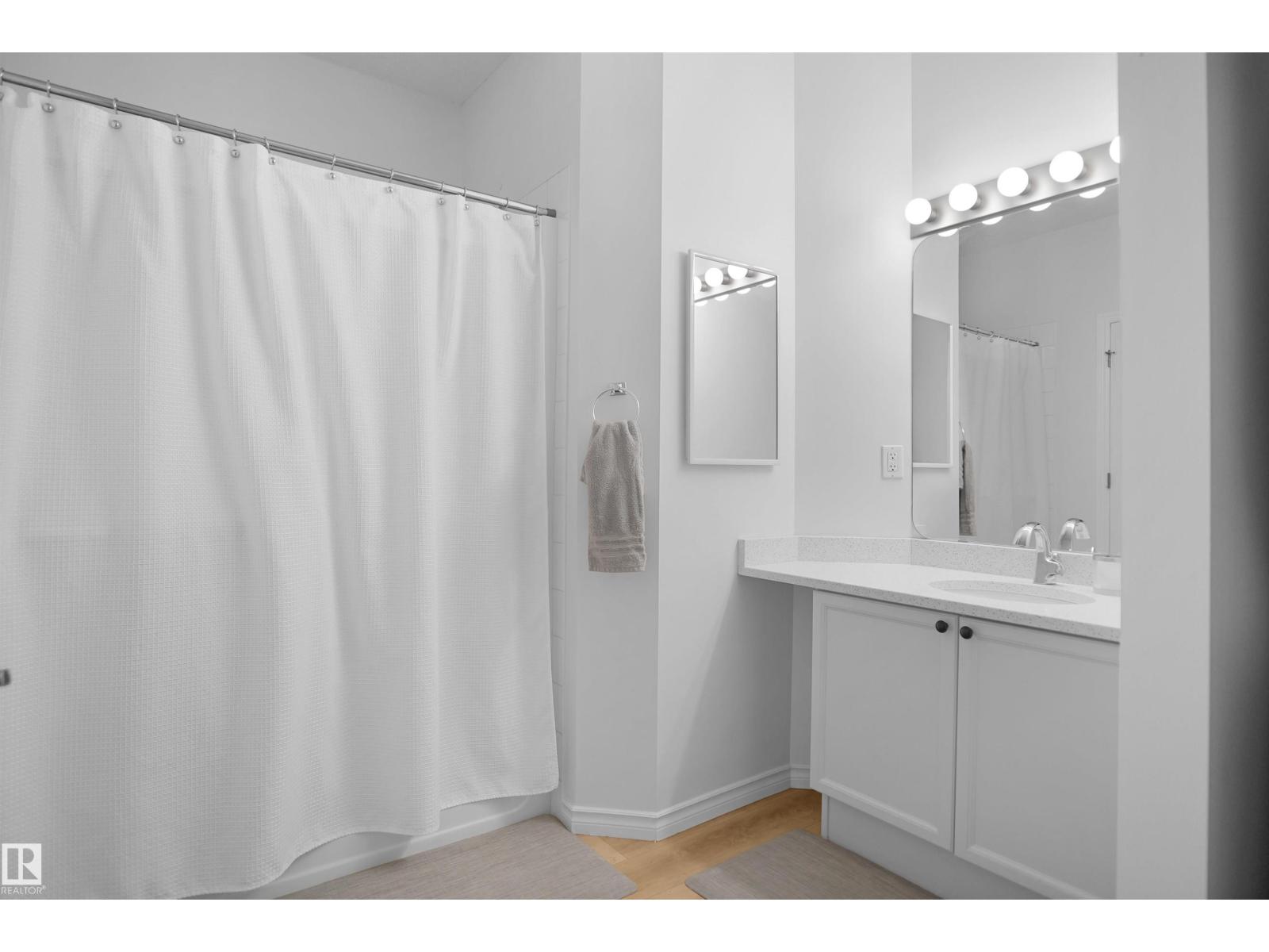 #53 13825 155 AV NW - 29