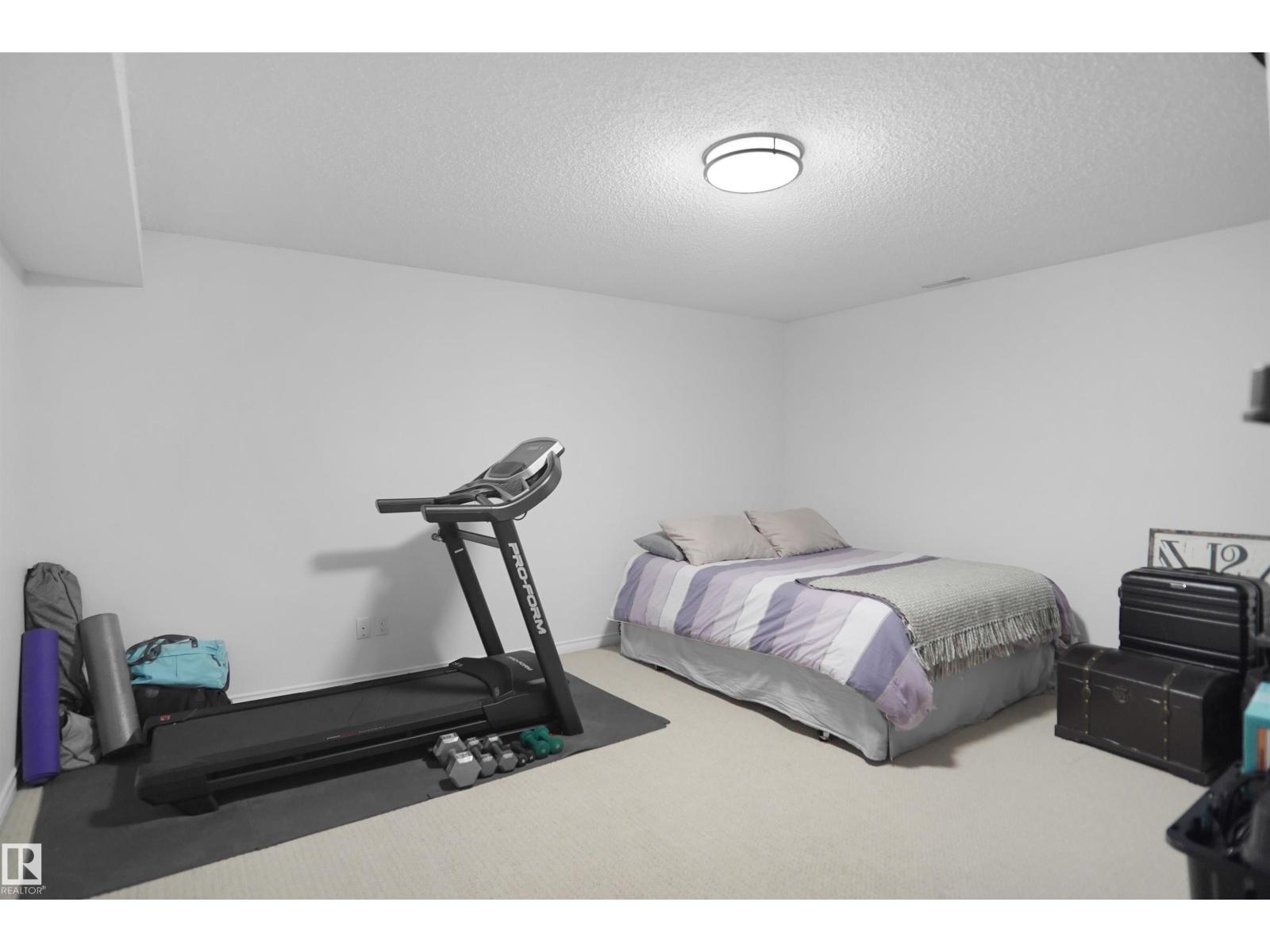 #53 13825 155 AV NW - 32