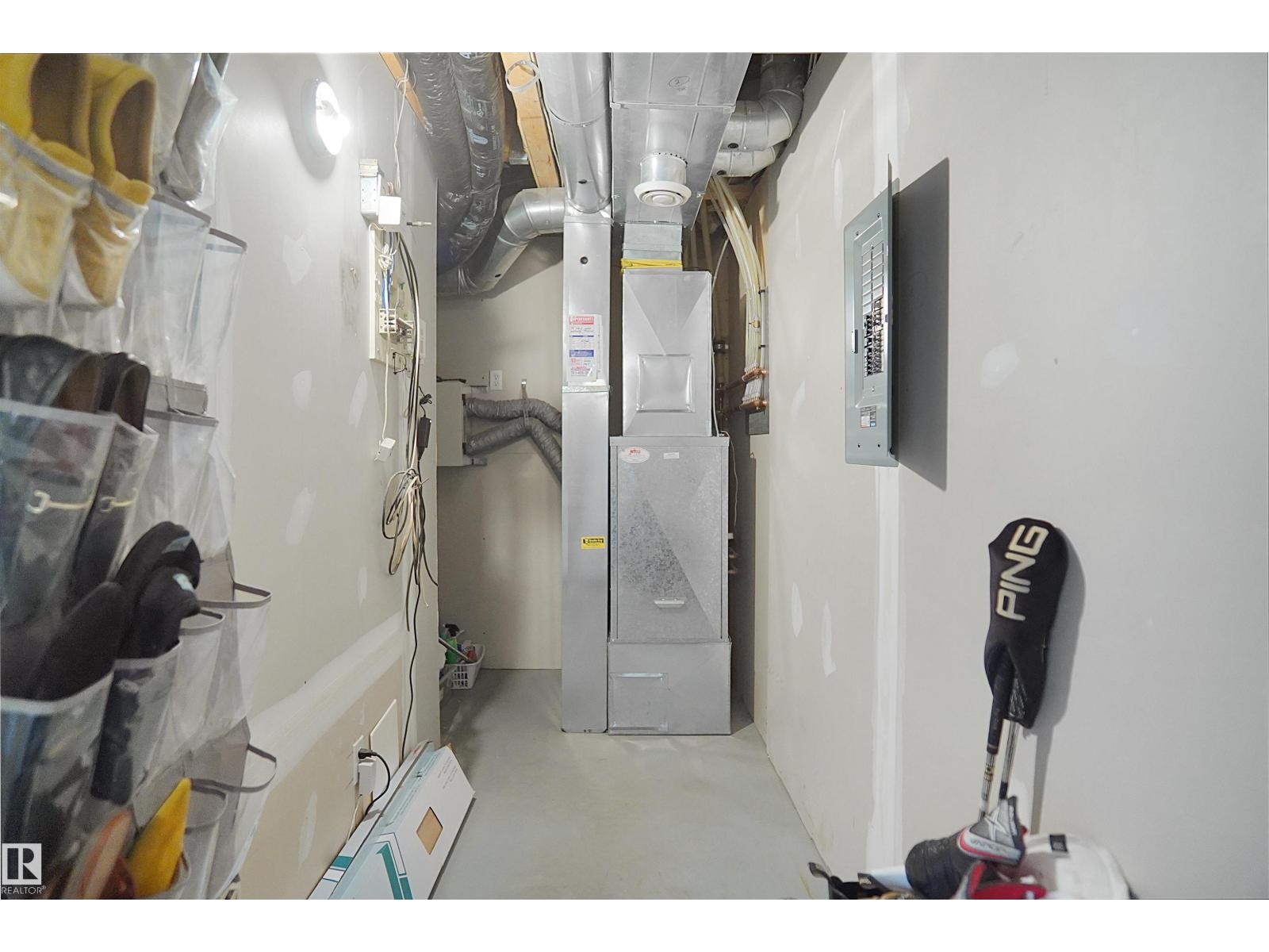 #53 13825 155 AV NW - 36