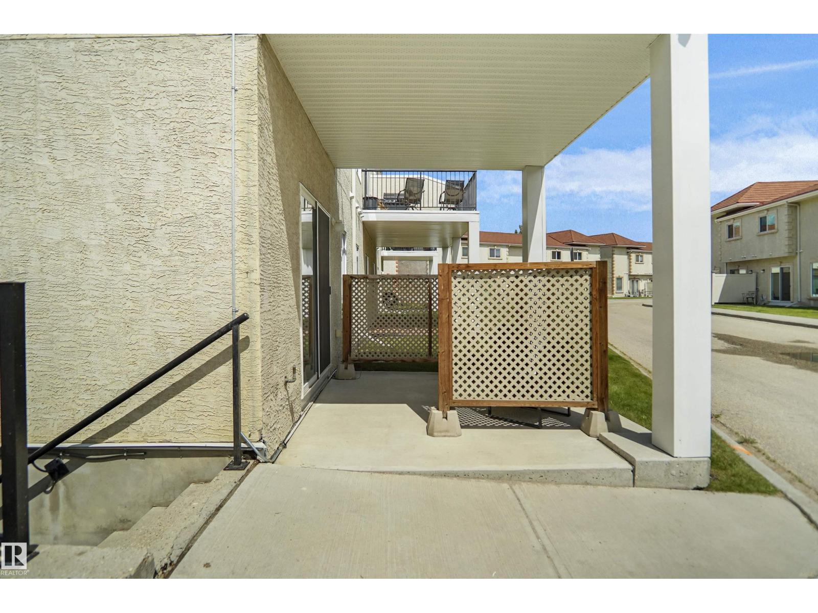 #53 13825 155 AV NW - 39