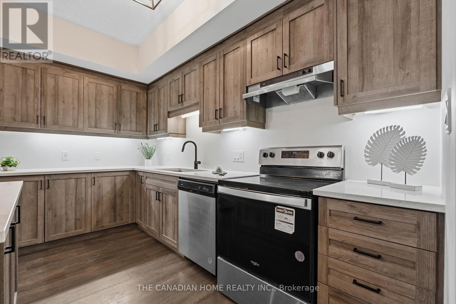 #81 25 ISHERWOOD AVENUE - 12
