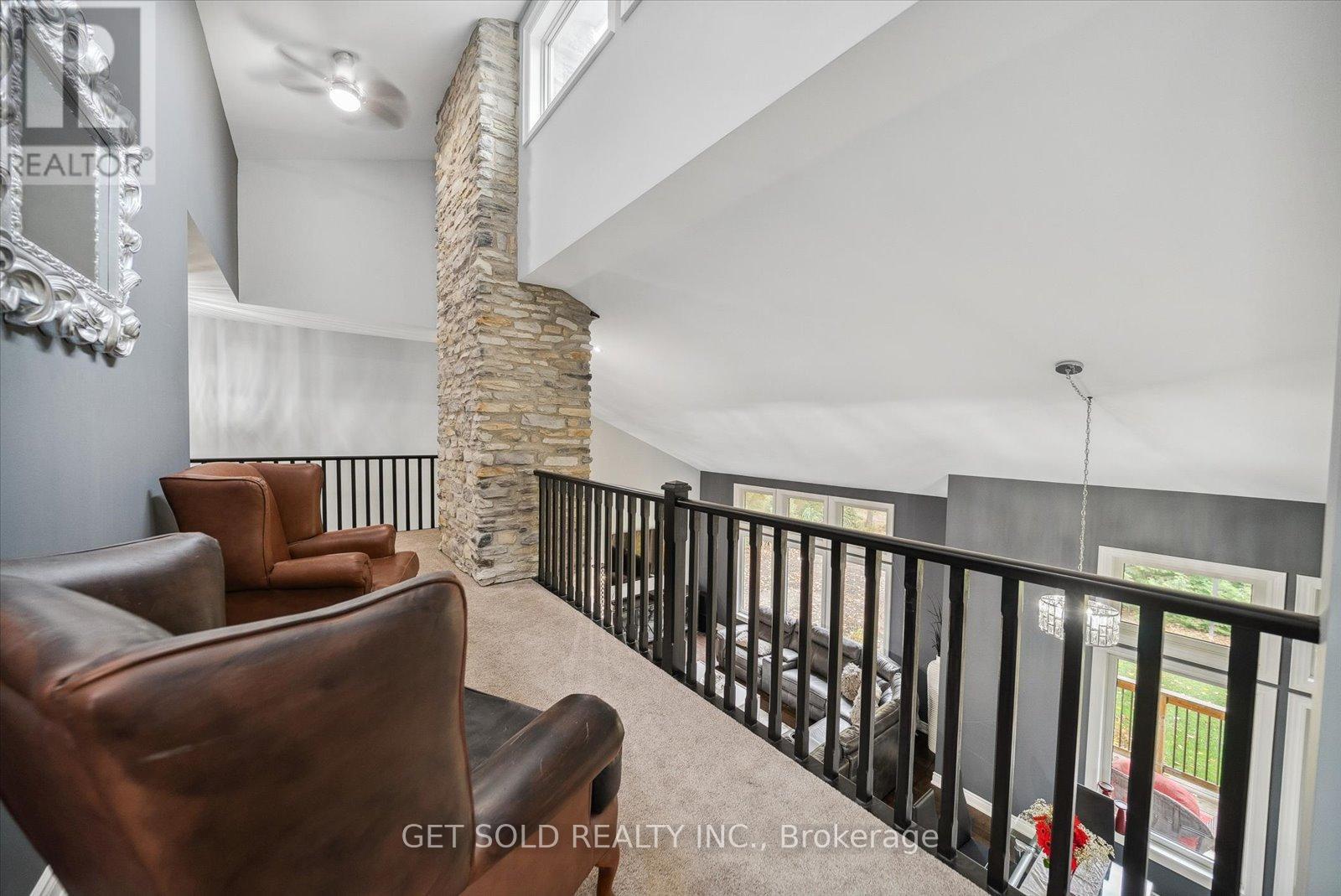 11 FIELDWAY COURT - 19