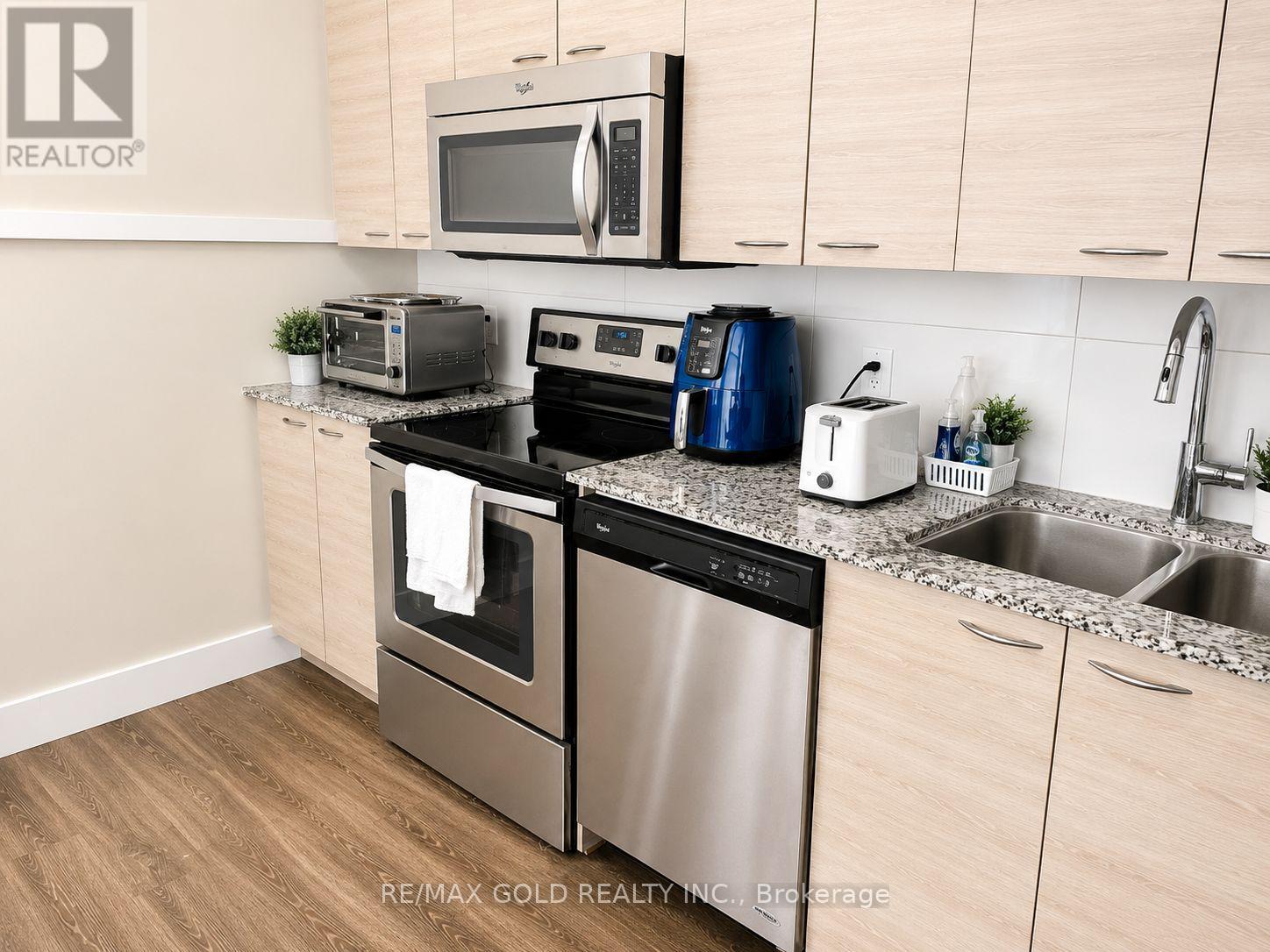 #112 253 ALBERT STREET - 15