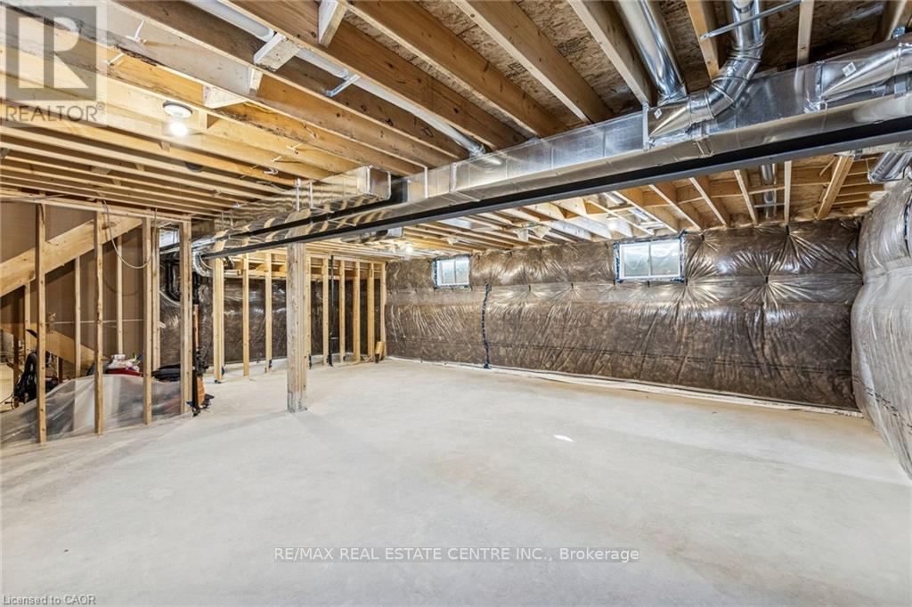 123 MAPLE STREET - 37