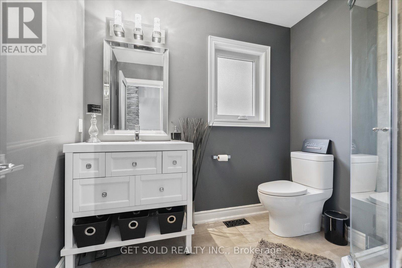 11 FIELDWAY COURT - 23