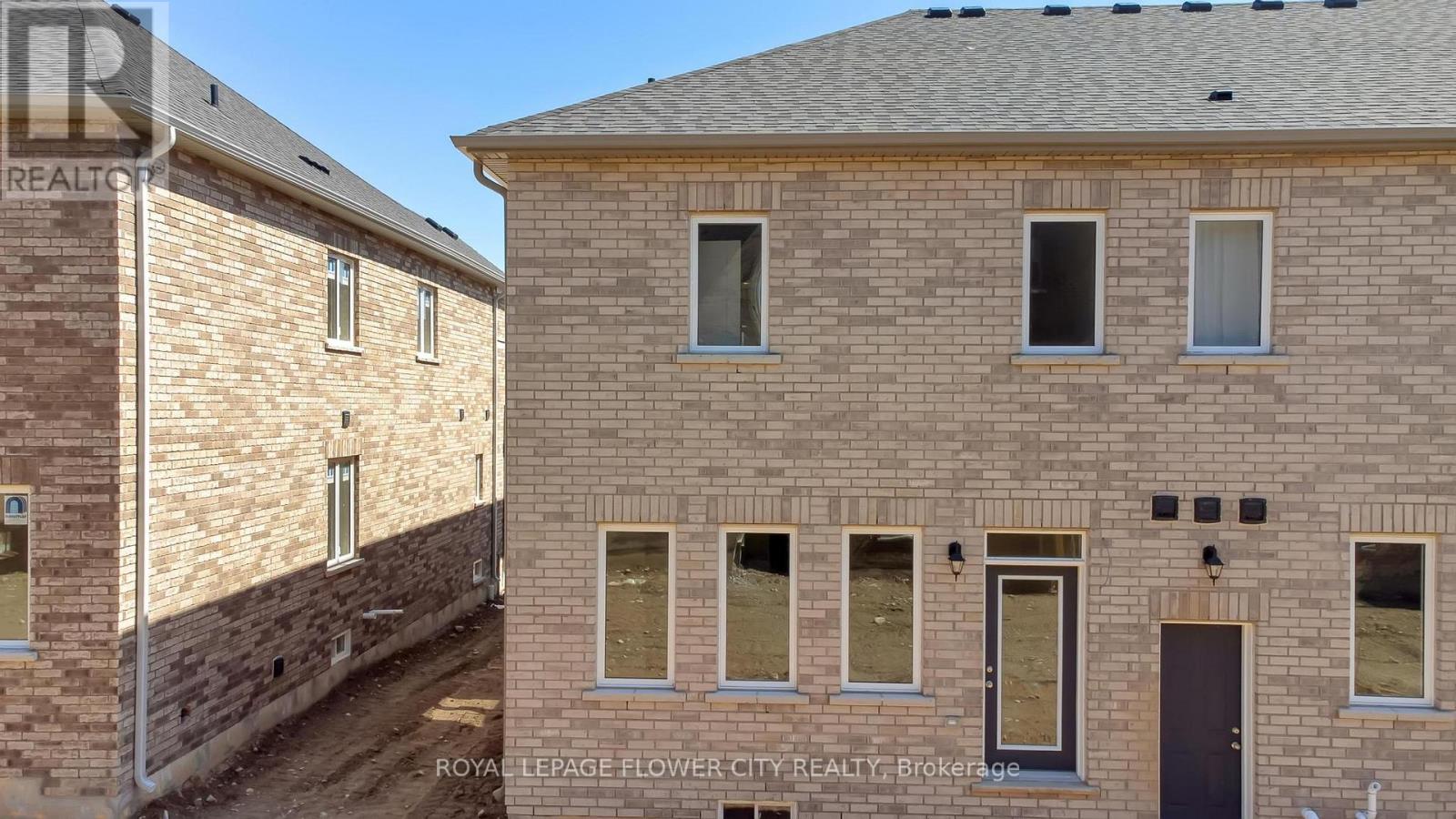 37 GLEDHILL CRESCENT - 10