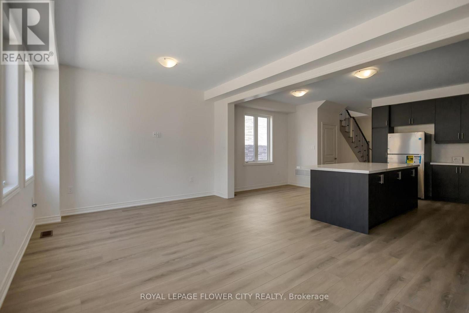 37 GLEDHILL CRESCENT - 14