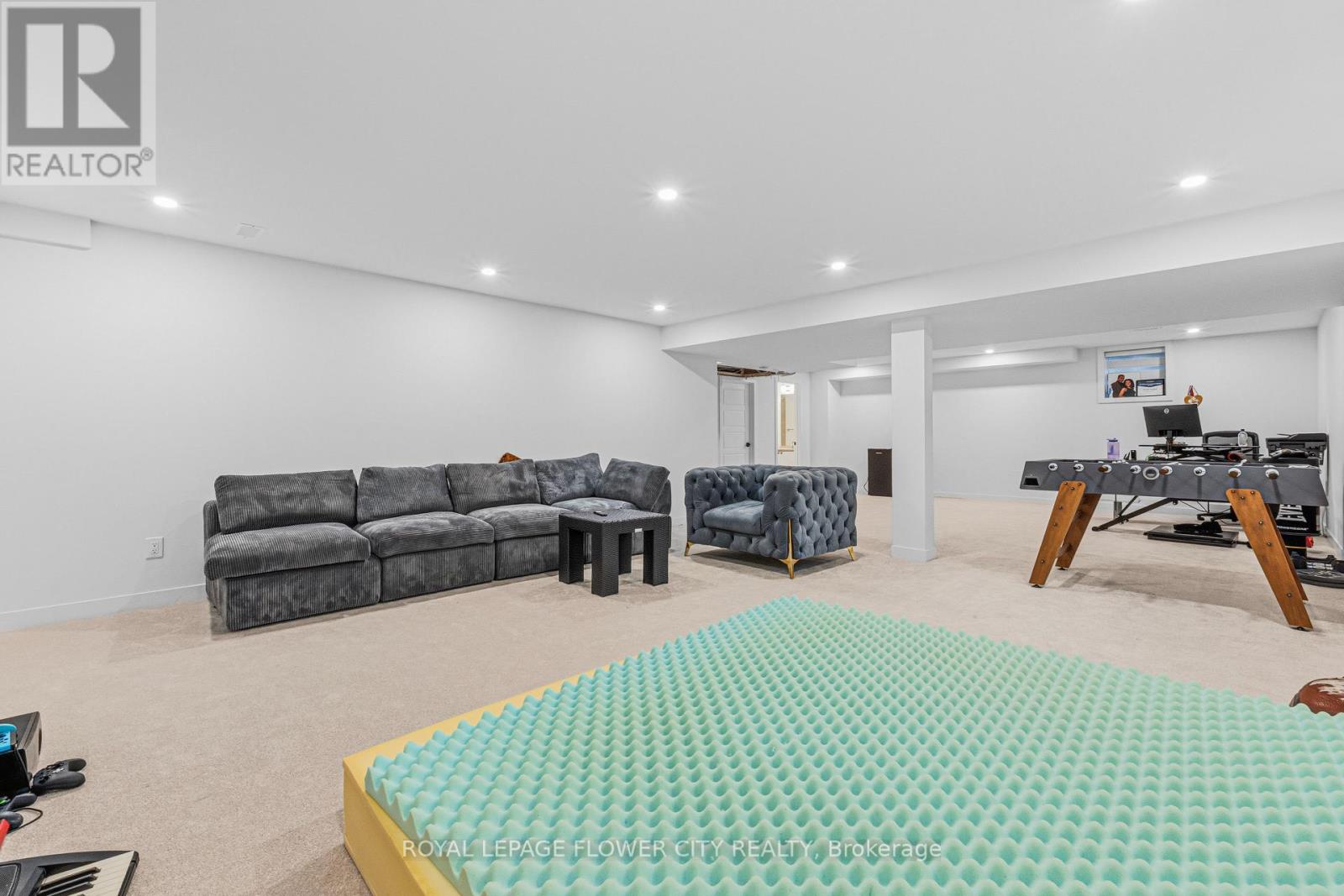 428 MEYNELL ROAD - 36