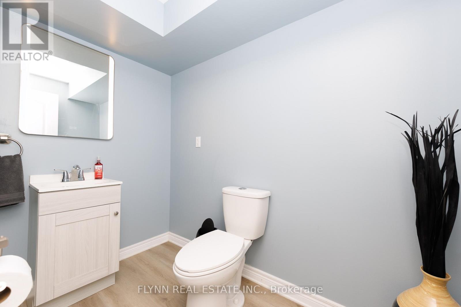 37 SUNSET WAY - 35