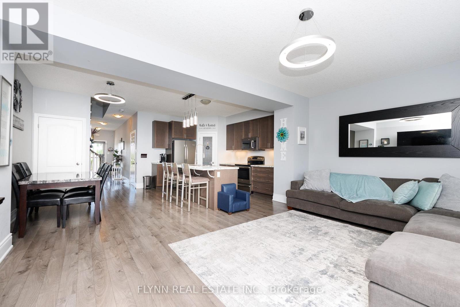 37 SUNSET WAY - 14