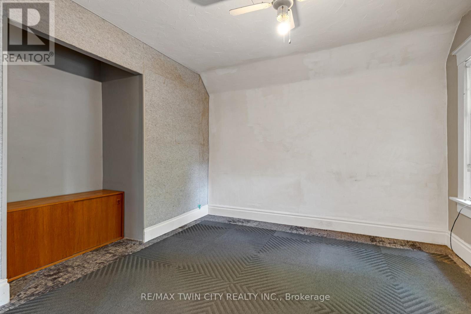 91 CHARLES STREET E - 25