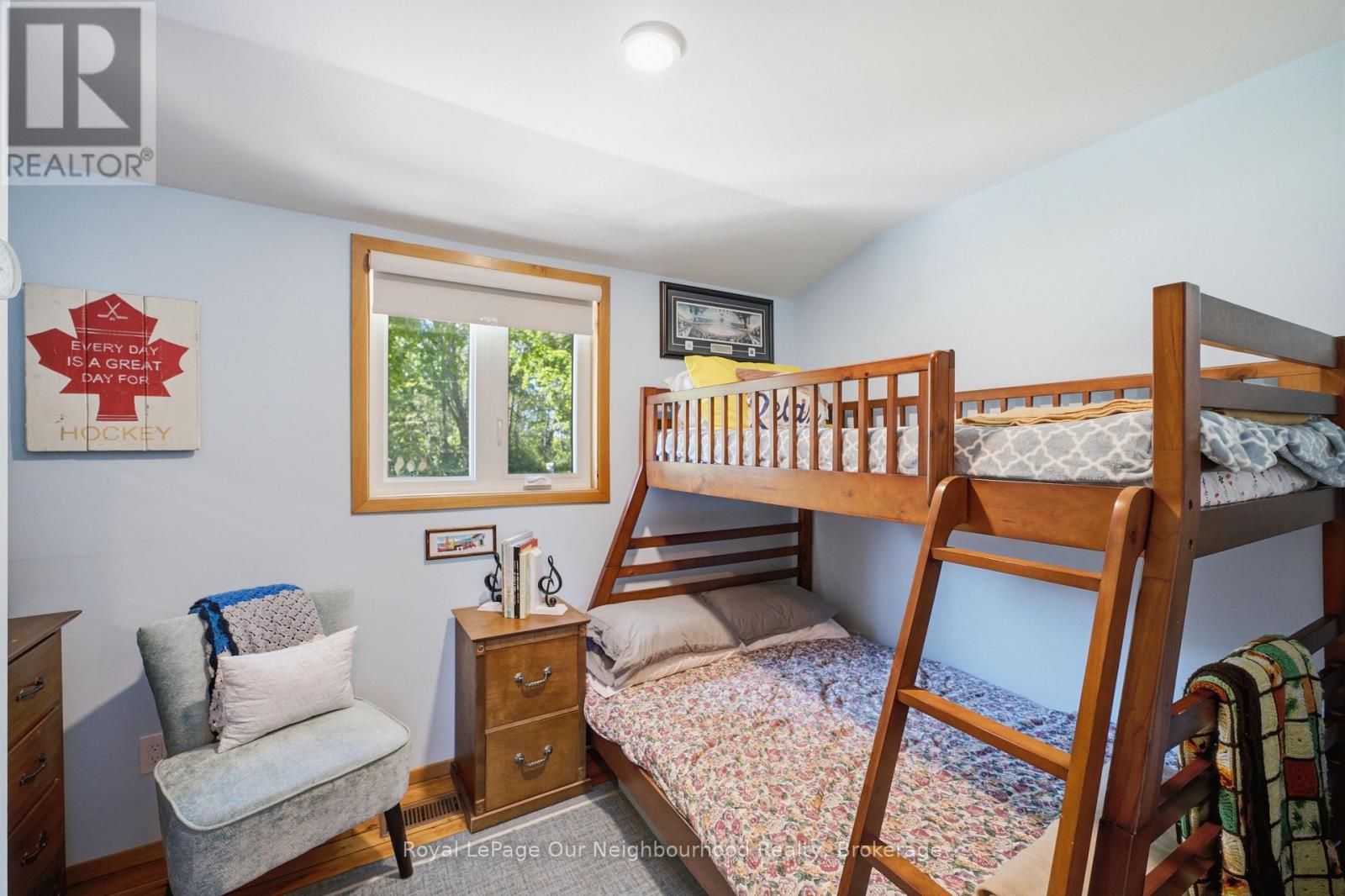 1194 NUFOREST DRIVE - 24