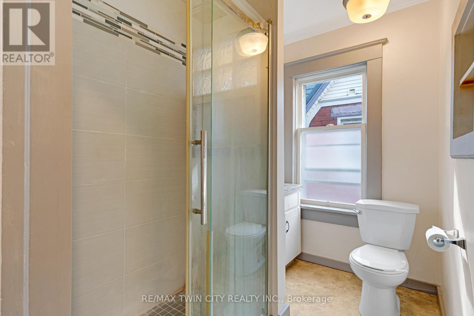 91 CHARLES STREET E - 20