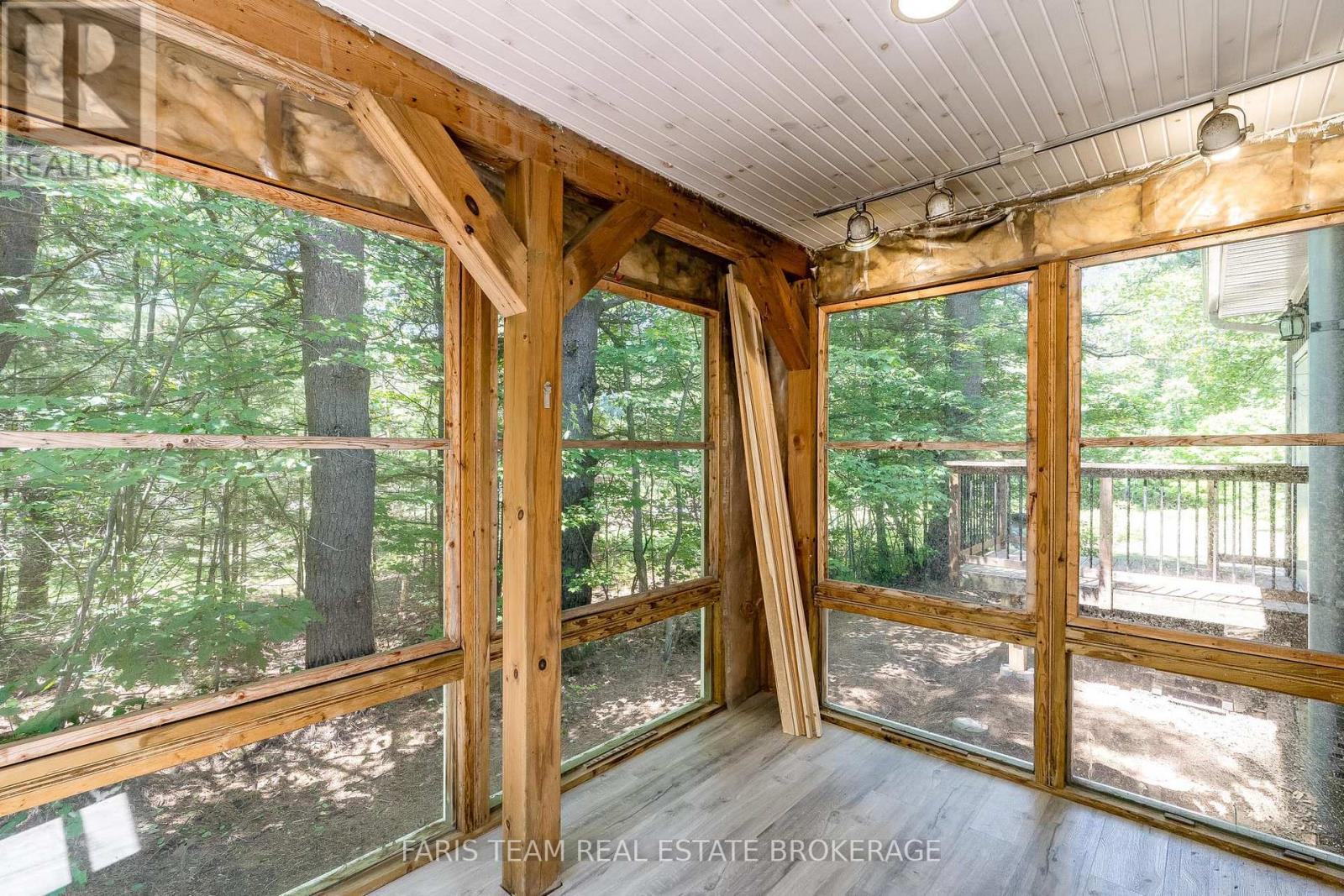 1226 BASELINE ROAD - 16