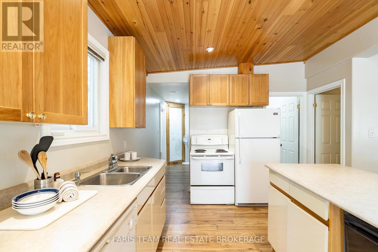 1226 BASELINE ROAD - 9