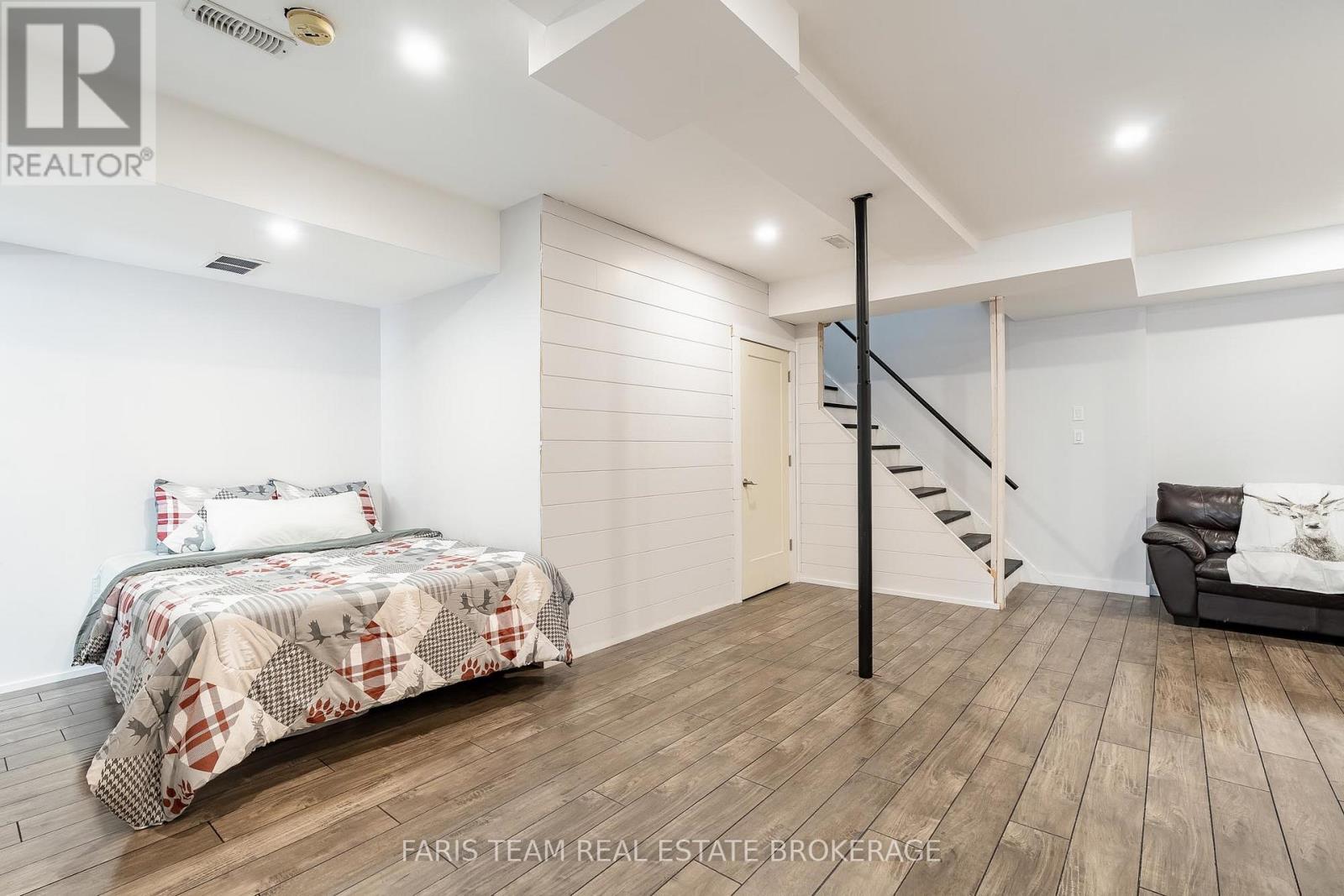 1226 BASELINE ROAD - 25