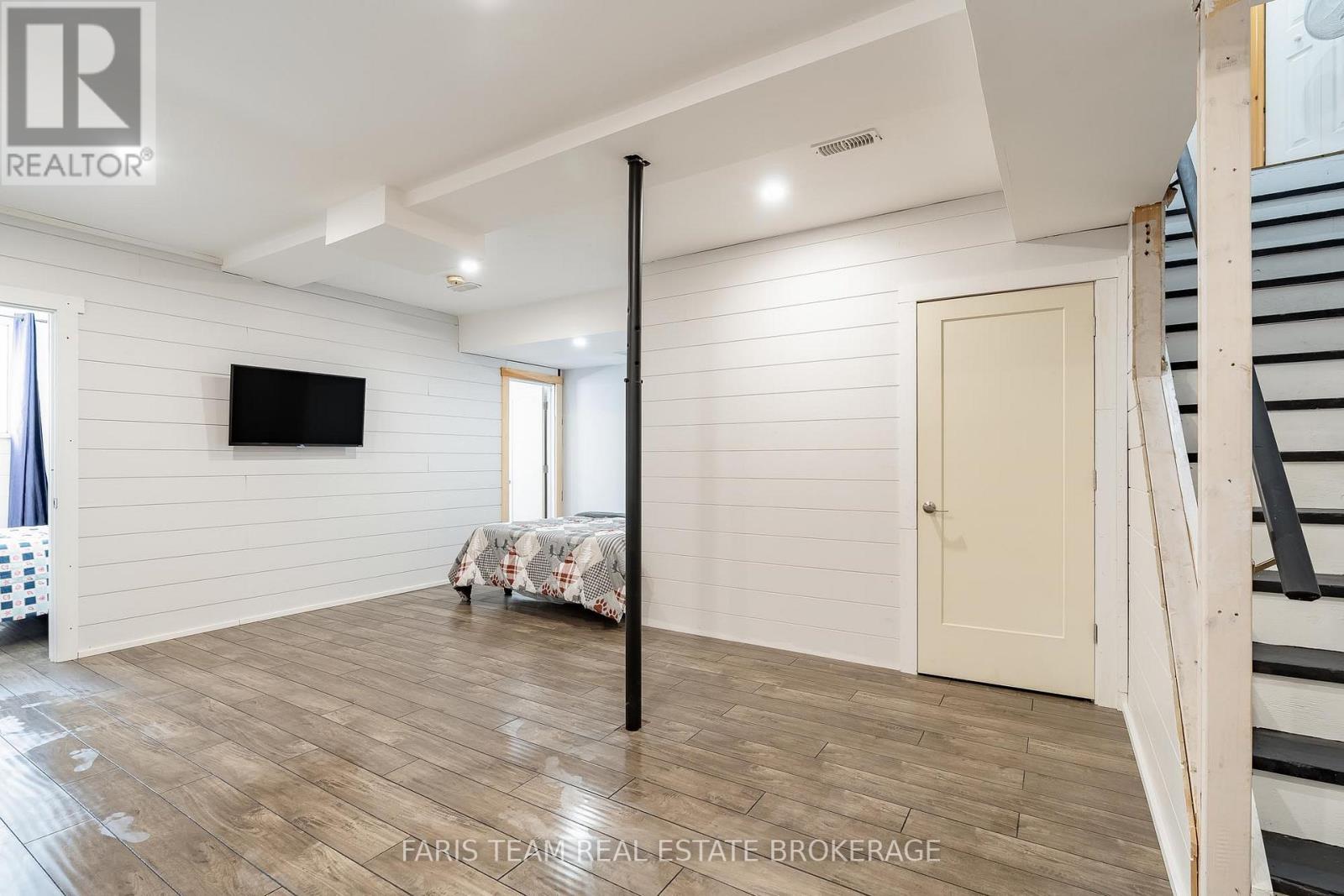 1226 BASELINE ROAD - 24