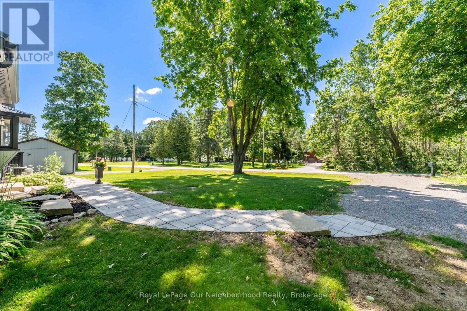 1194 NUFOREST DRIVE - 32