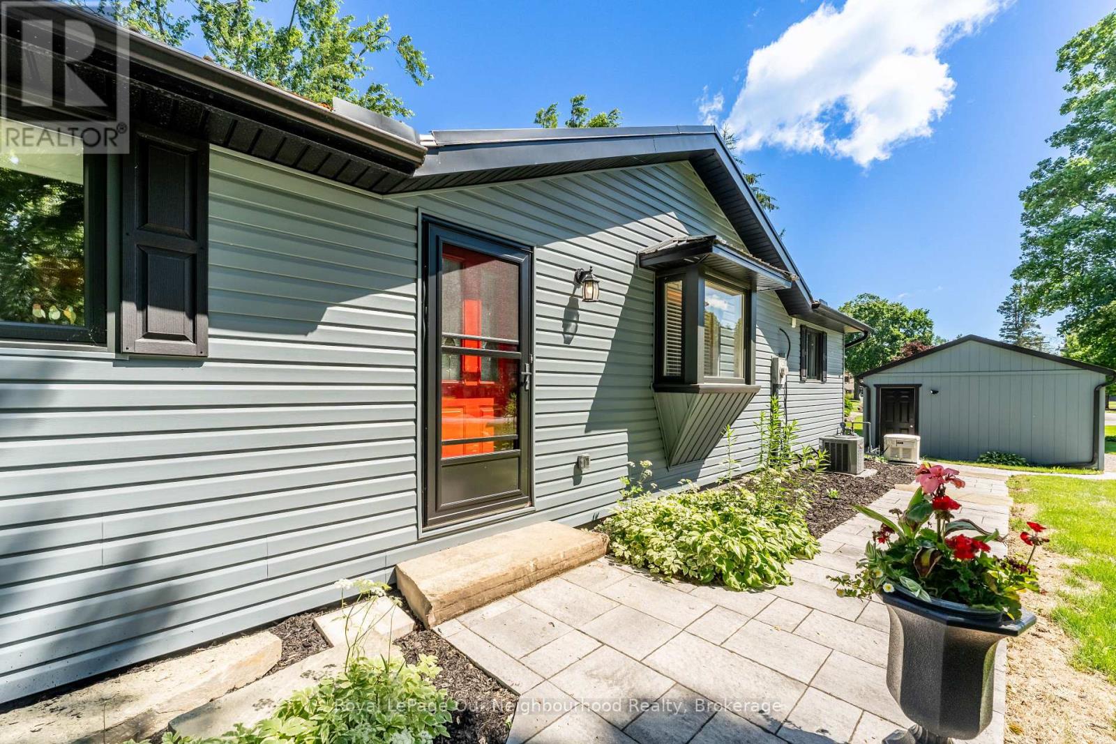 1194 NUFOREST DRIVE - 34