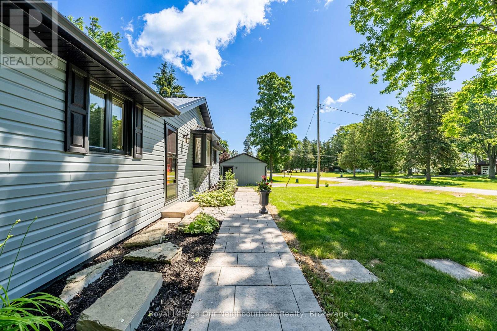 1194 NUFOREST DRIVE - 33