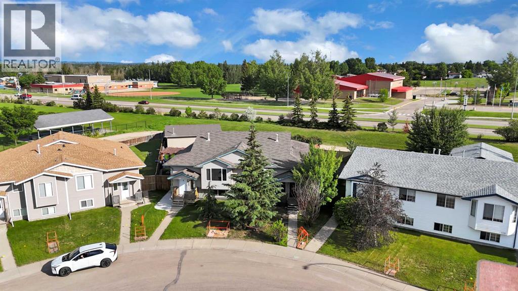 132 Kirkland Close — photo 36