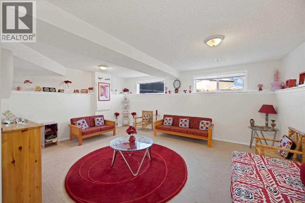 87 Taralea Gardens NE - 31