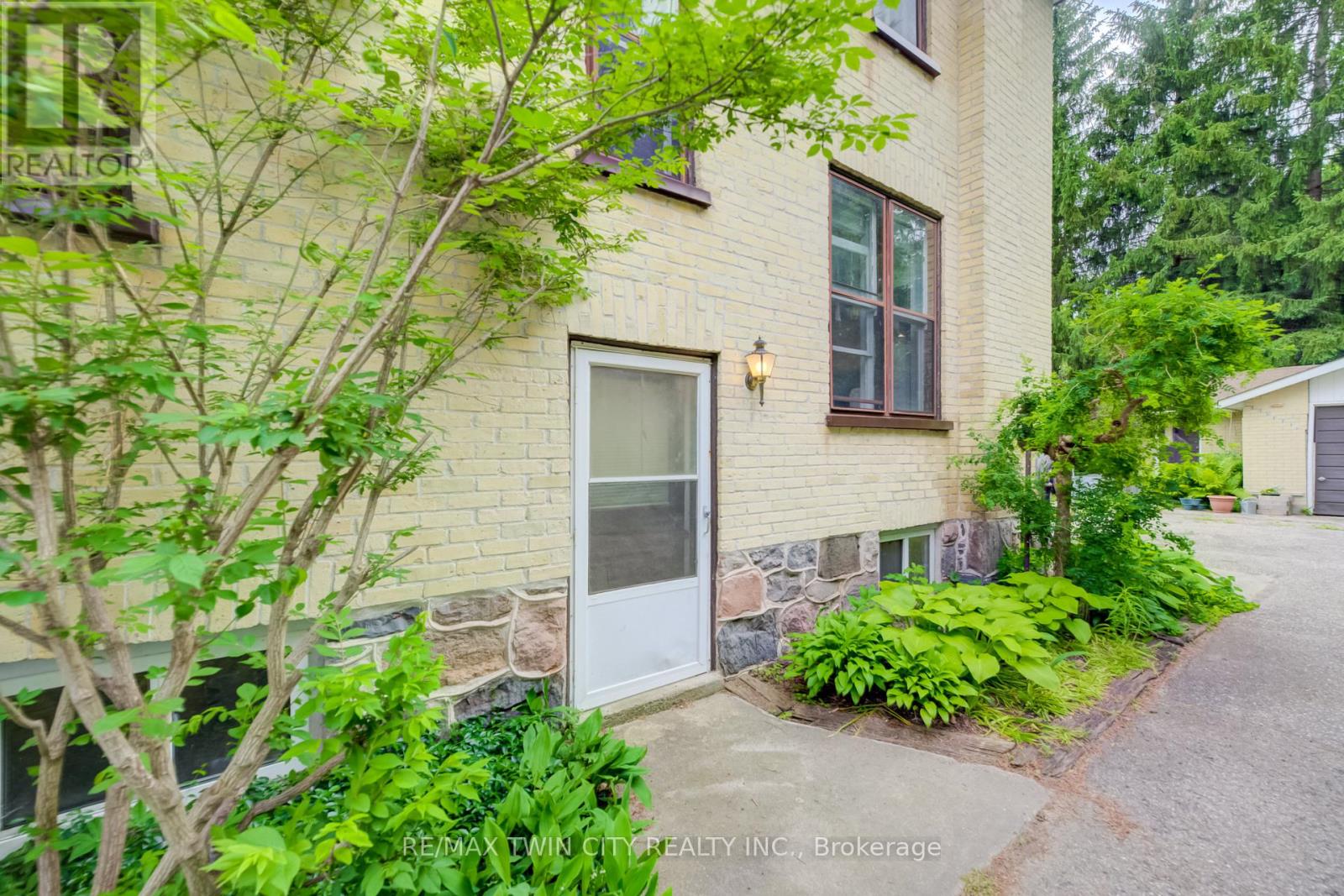 140 SHADE STREET - 33