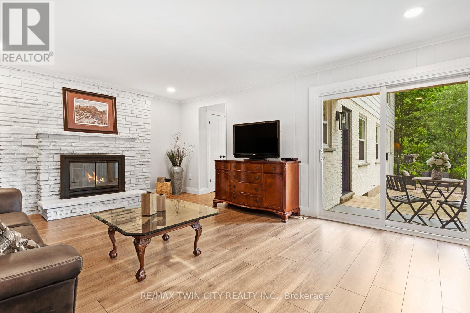 1 BLACKFRIARS PLACE - 15