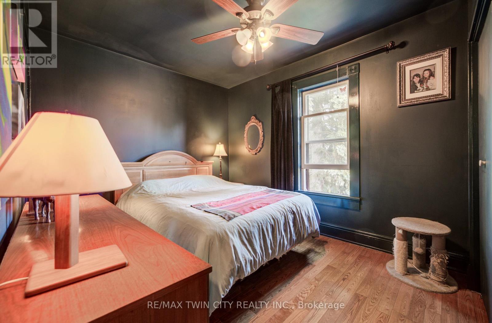 140 SHADE STREET - 25