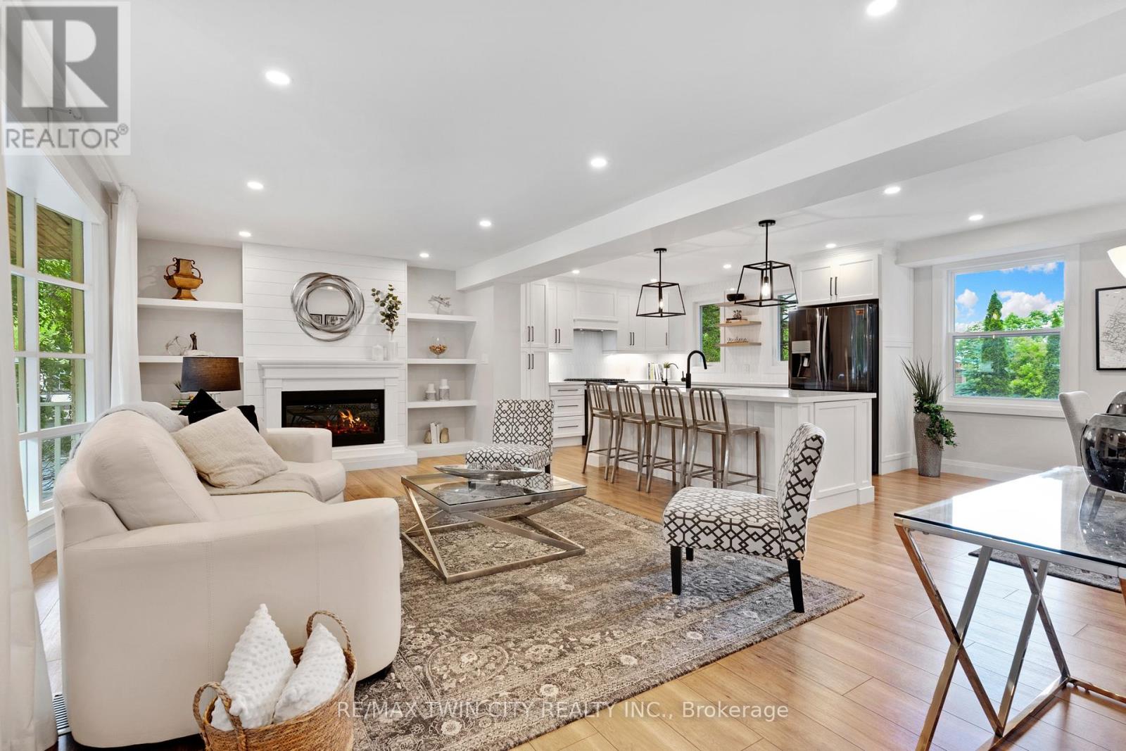 1 BLACKFRIARS PLACE - 6