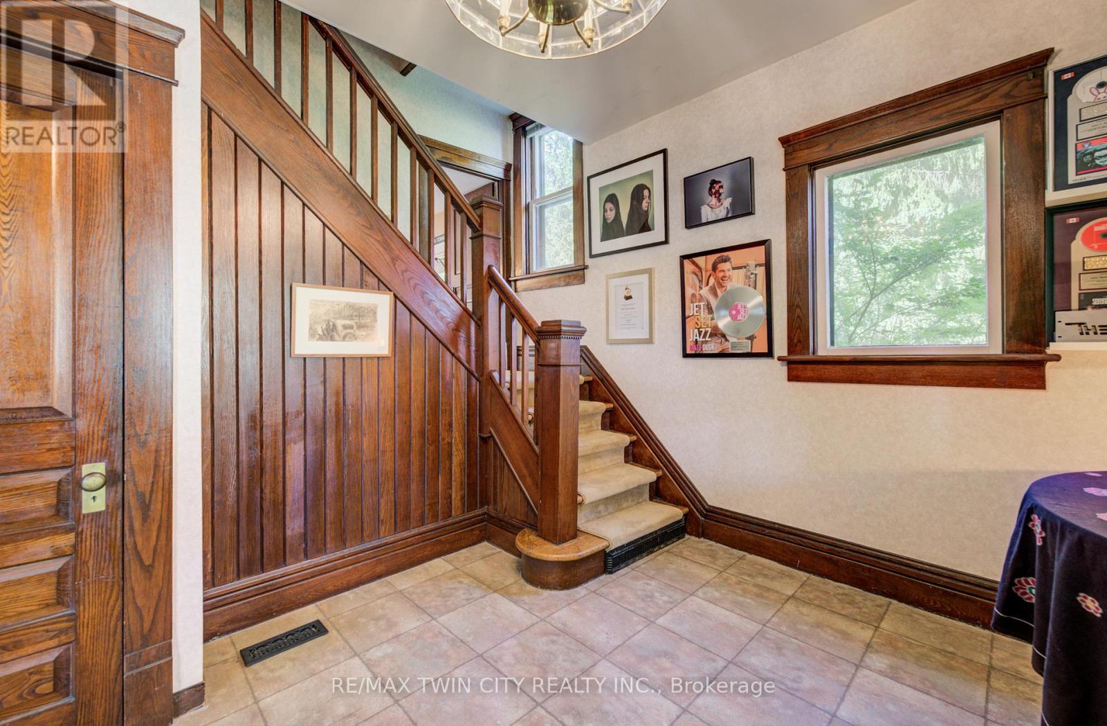 140 SHADE STREET - 11