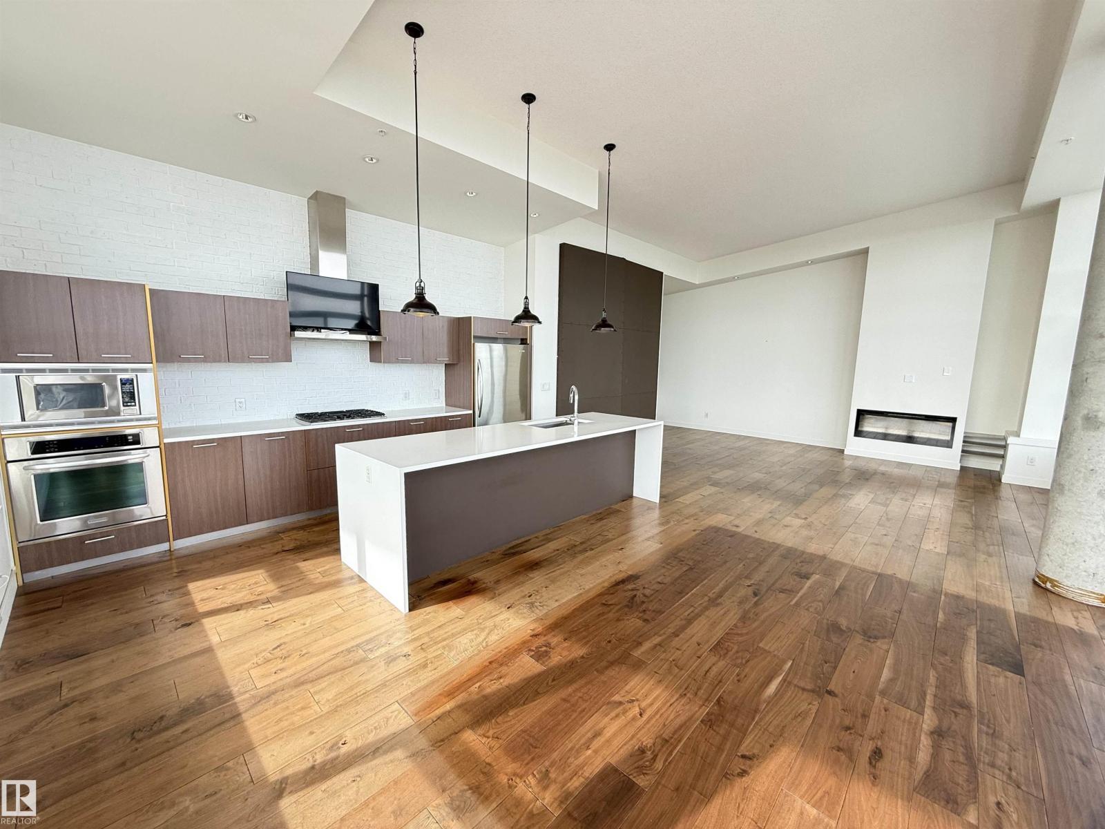 #710 2504 109 ST NW NW - 5