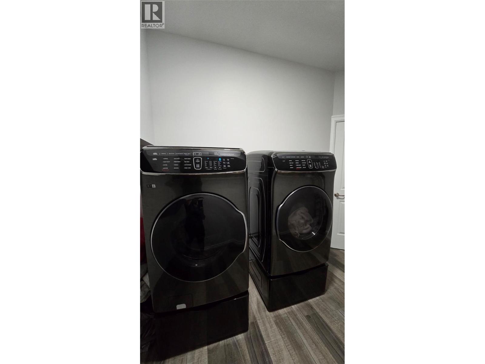 9108 8 Street - 15