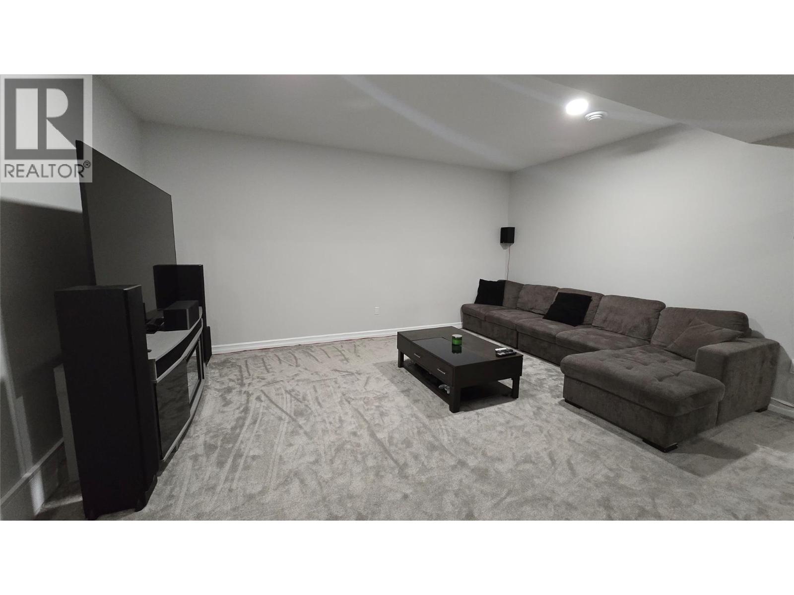 9108 8 Street - 13