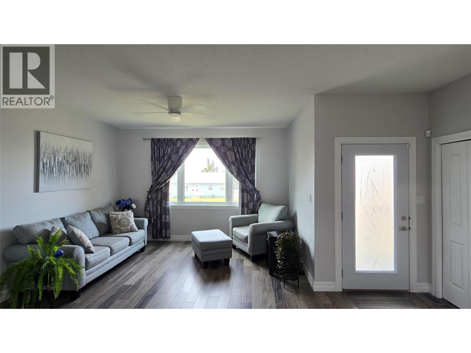 9108 8 Street - 6