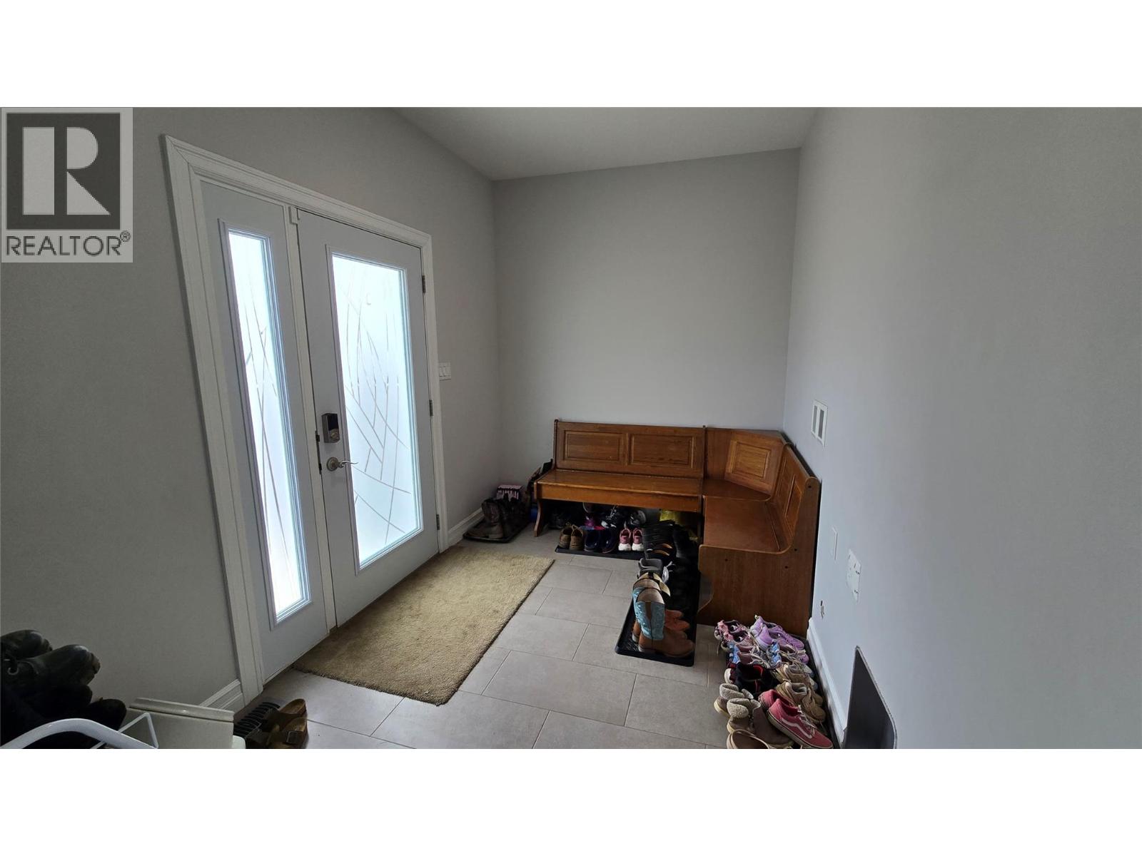 9108 8 Street - 20