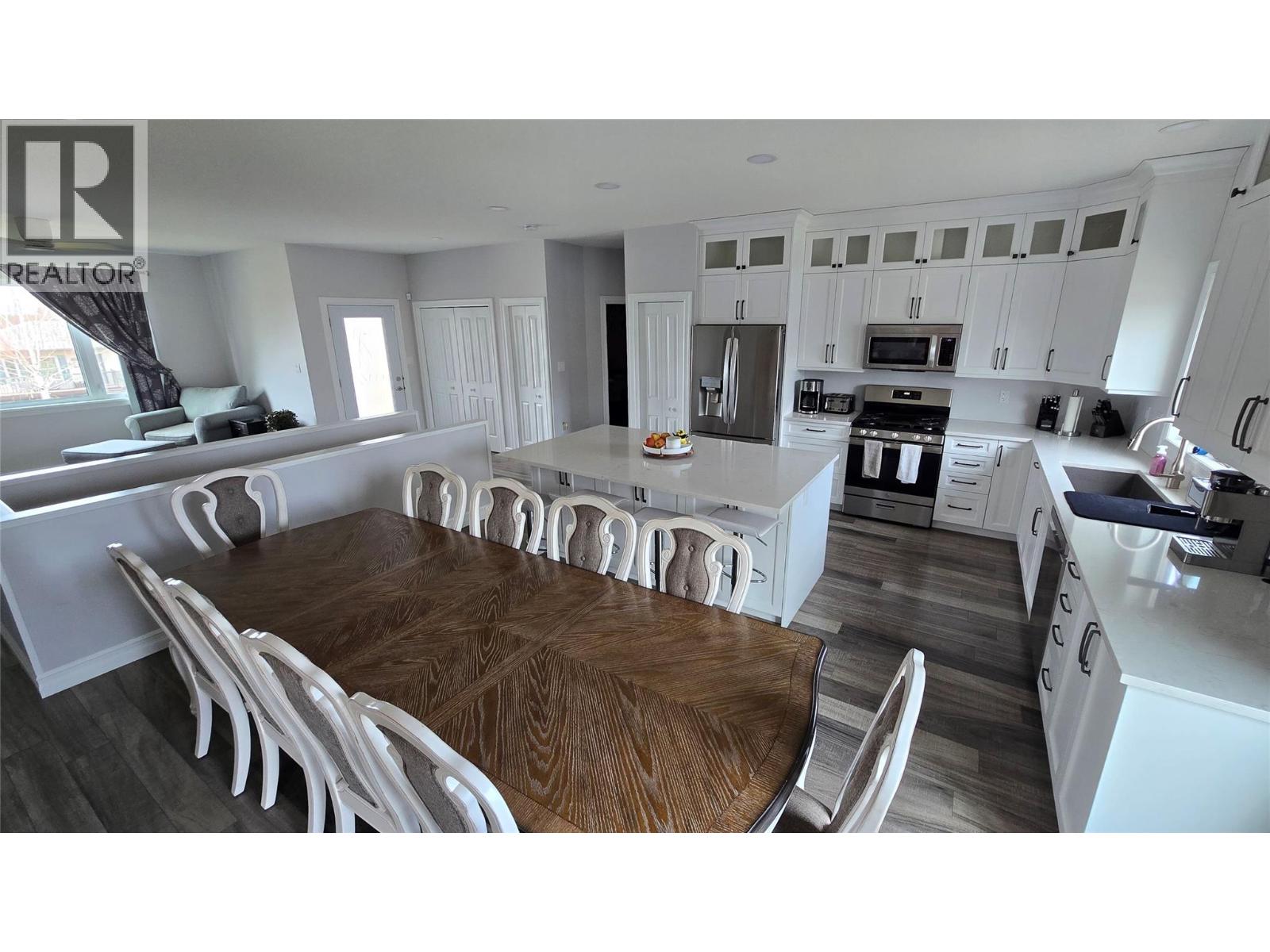 9108 8 Street - 5