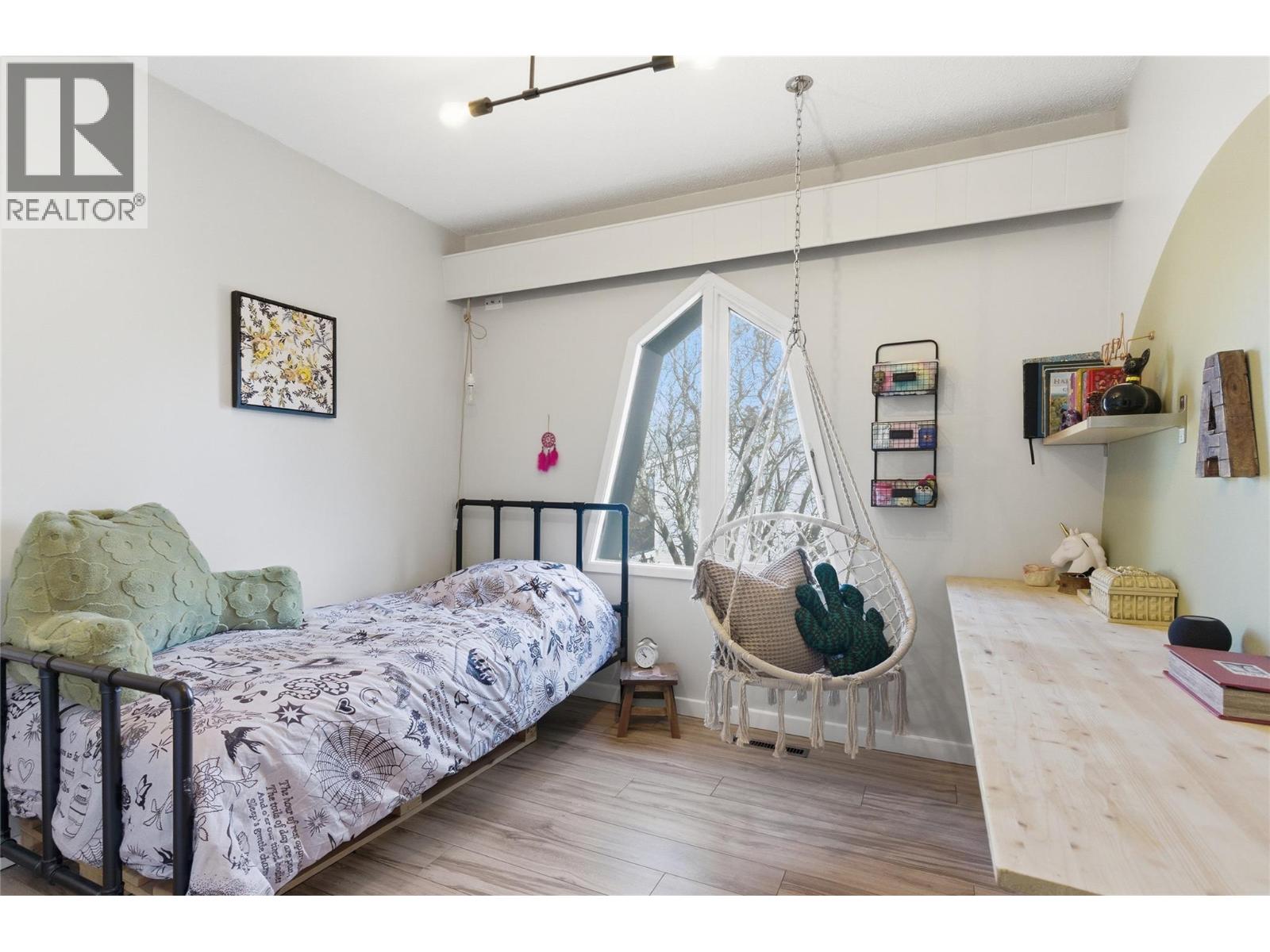 1756 CLIFFORD Avenue, Kamloops