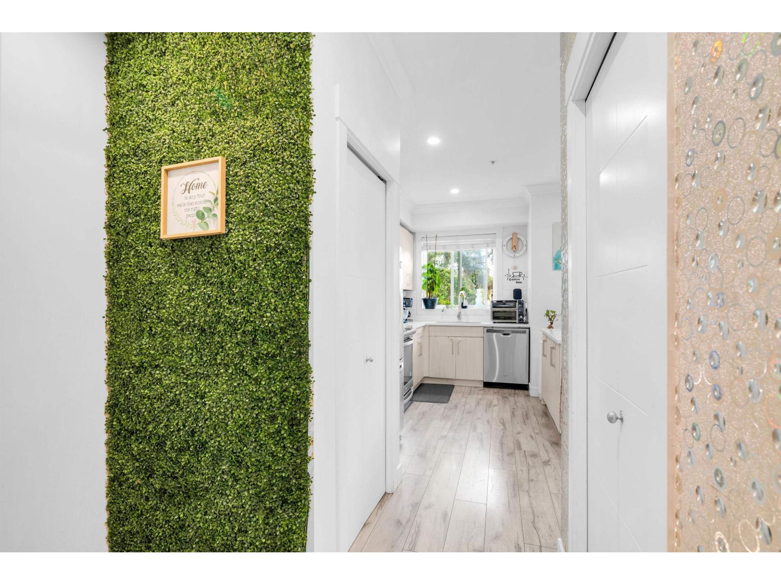 23 7247 140 STREET, Surrey