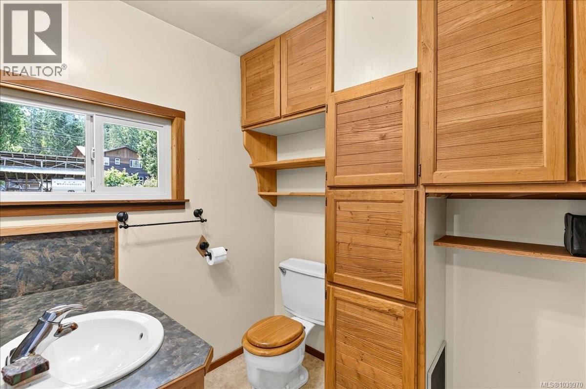9092 Skipsey Rd, Port Alberni