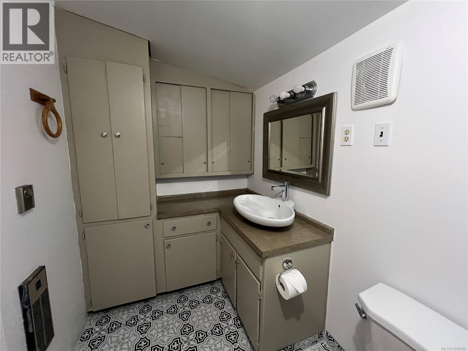 4772 Rocky Point Rd - 76