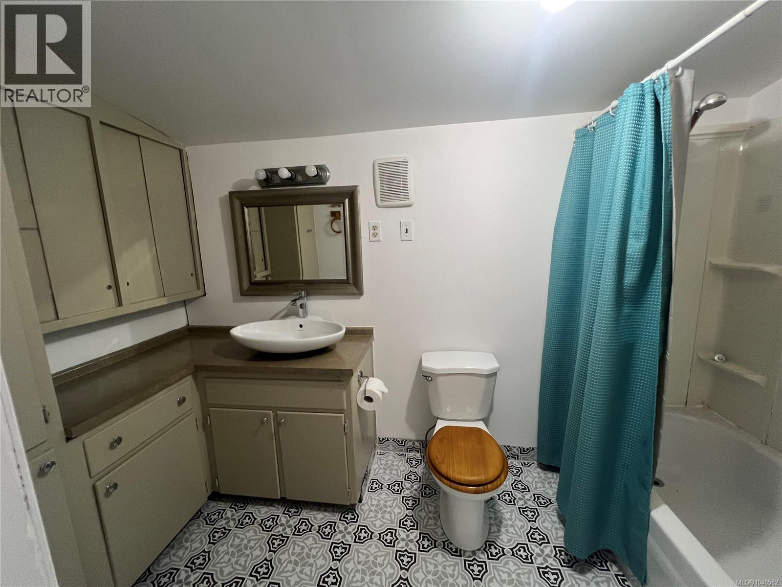 4772 Rocky Point Rd - 75